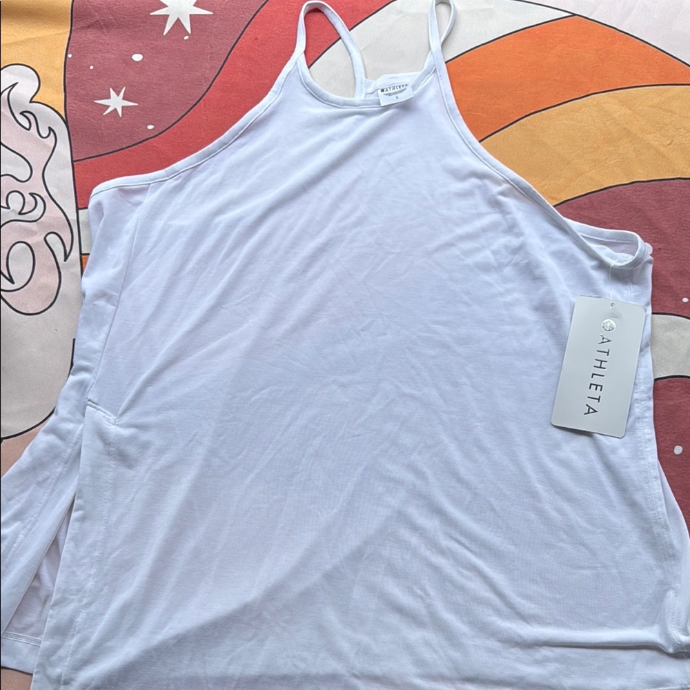 Athleta Essence Explore Tank